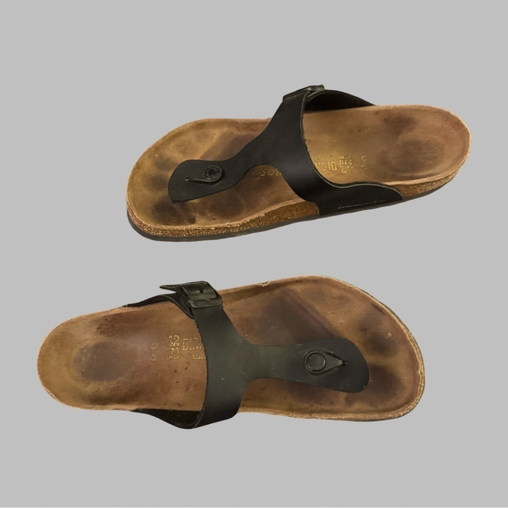 BIRKENSTOCK Women’s Gizeh Black Sandals